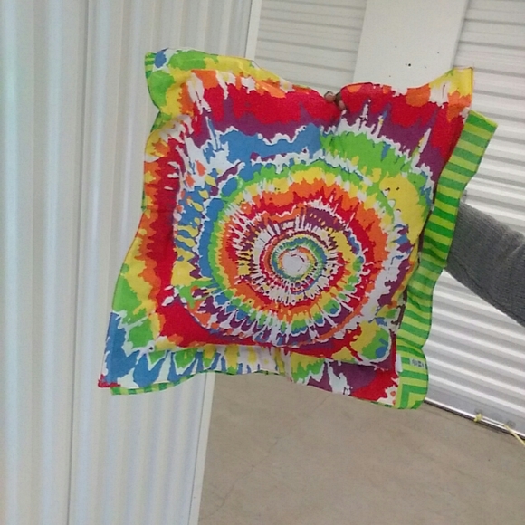 Available soon .Reversible watermelon and graffiti pillow - Picture 7 of 13